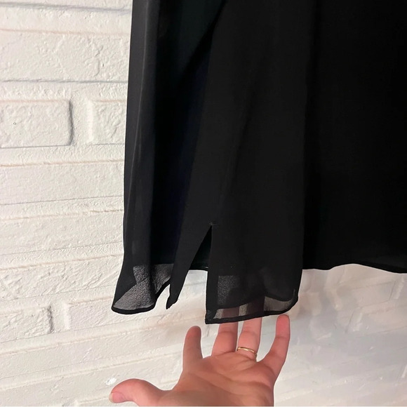 Tory Burch Black Long Sleeve Embellished Studded Silk Top, Women’s Size 2 - Picture 5 of 9